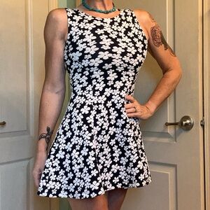 H&M Dark Navy and White Patterned Dress